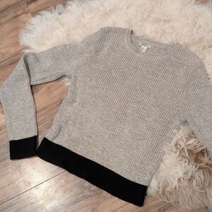 Forever 21 Light Gray Knit Sweater 100% Cotton